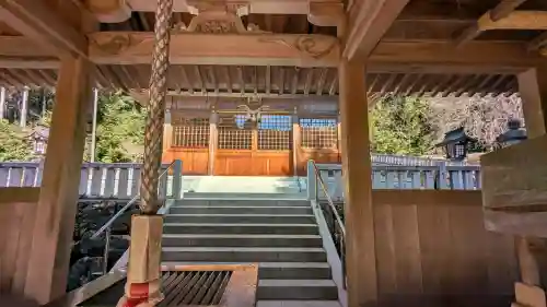伊波乃西神社の{uncategorized: "未分類", other: "その他", undefined: "問題あり", building: "その他建物", grave: "お墓", sacred_gate: "鳥居", guardian: "狛犬", statue: "像", buddha: "仏像", history: "歴史", nature: "自然", garden: "庭園", animal: "動物", pagoda: "塔", temizu: "手水舎", mountain_gate: "山門・神門", sanctuary: "本殿・本堂", subordinate: "末社・摂社", art: "芸術", scenery: "景色", jizo: "地蔵", ema: "絵馬", goshuin: "御朱印", omikuji: "おみくじ", items: "授与品その他", amulet: "お守り", goshuincho: "御朱印帳", eats: "食事", festival: "お祭り", votive_dance: "神楽", shichigosan: "七五三参", wedding: "結婚式", experience: "体験その他", initially: "初詣", around: "周辺", anti_infection: "感染症対策"}