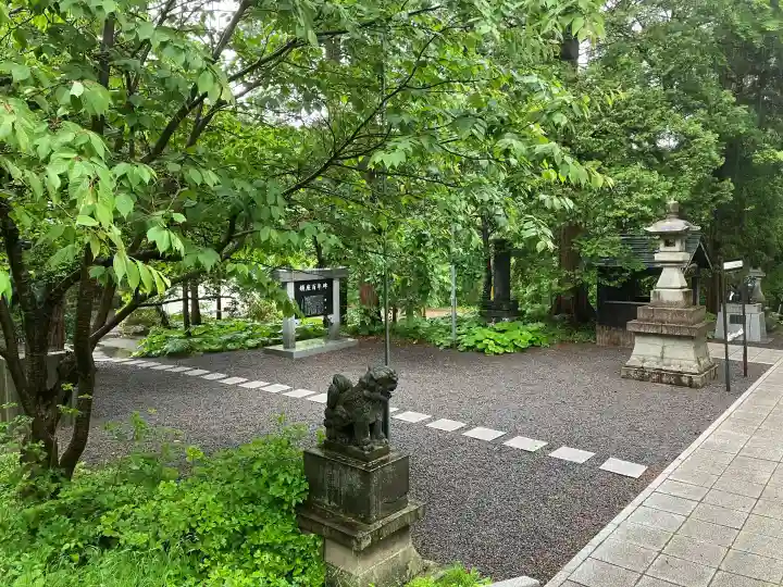 由仁神社(北海道)