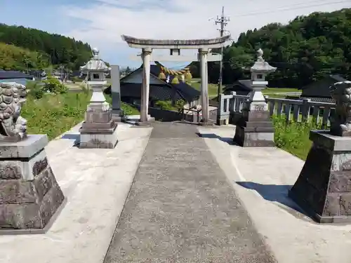 八幡神社の鳥居