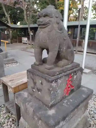 鎮守氷川神社の狛犬