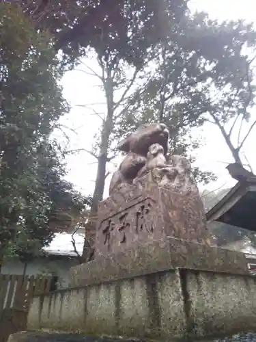 調神社の狛犬