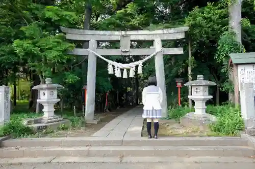 間々田八幡宮の鳥居