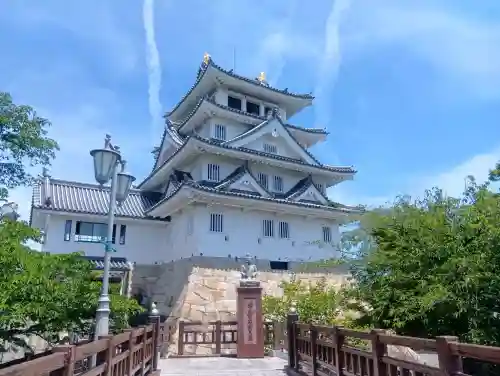 豊國神社の{uncategorized: "未分類", other: "その他", undefined: "問題あり", building: "その他建物", grave: "お墓", sacred_gate: "鳥居", guardian: "狛犬", statue: "像", buddha: "仏像", history: "歴史", nature: "自然", garden: "庭園", animal: "動物", pagoda: "塔", temizu: "手水舎", mountain_gate: "山門・神門", sanctuary: "本殿・本堂", subordinate: "末社・摂社", art: "芸術", scenery: "景色", jizo: "地蔵", ema: "絵馬", goshuin: "御朱印", omikuji: "おみくじ", items: "授与品その他", amulet: "お守り", goshuincho: "御朱印帳", eats: "食事", festival: "お祭り", votive_dance: "神楽", shichigosan: "七五三参", wedding: "結婚式", experience: "体験その他", initially: "初詣", around: "周辺", anti_infection: "感染症対策"}