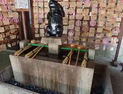 岡崎神社の手水舎