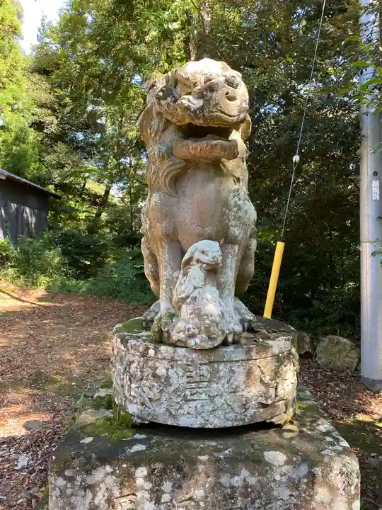 倉吉八幡宮の狛犬