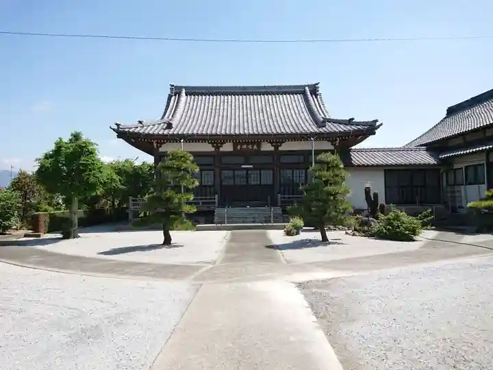 長慶寺の本殿・本堂
