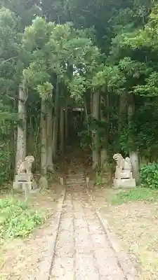運難神社の狛犬