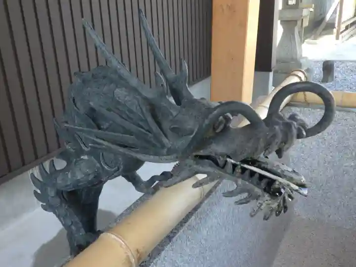 味鋺神社の手水舎