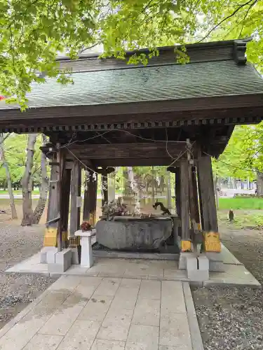 彌彦神社　(伊夜日子神社)の手水舎