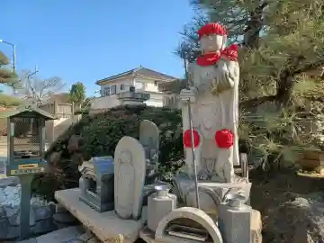 無量寺の{uncategorized: "未分類", other: "その他", undefined: "問題あり", building: "その他建物", grave: "お墓", sacred_gate: "鳥居", guardian: "狛犬", statue: "像", buddha: "仏像", history: "歴史", nature: "自然", garden: "庭園", animal: "動物", pagoda: "塔", temizu: "手水舎", mountain_gate: "山門・神門", sanctuary: "本殿・本堂", subordinate: "末社・摂社", art: "芸術", scenery: "景色", jizo: "地蔵", ema: "絵馬", goshuin: "御朱印", omikuji: "おみくじ", items: "授与品その他", amulet: "お守り", goshuincho: "御朱印帳", eats: "食事", festival: "お祭り", votive_dance: "神楽", shichigosan: "七五三参", wedding: "結婚式", experience: "体験その他", initially: "初詣", around: "周辺", anti_infection: "感染症対策"}