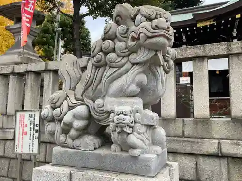 尾久八幡神社の狛犬