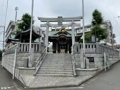 円行八幡宮の鳥居