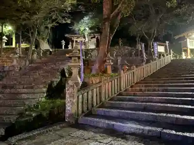 厳原八幡宮神社の{uncategorized: "未分類", other: "その他", undefined: "問題あり", building: "その他建物", grave: "お墓", sacred_gate: "鳥居", guardian: "狛犬", statue: "像", buddha: "仏像", history: "歴史", nature: "自然", garden: "庭園", animal: "動物", pagoda: "塔", temizu: "手水舎", mountain_gate: "山門・神門", sanctuary: "本殿・本堂", subordinate: "末社・摂社", art: "芸術", scenery: "景色", jizo: "地蔵", ema: "絵馬", goshuin: "御朱印", omikuji: "おみくじ", items: "授与品その他", amulet: "お守り", goshuincho: "御朱印帳", eats: "食事", festival: "お祭り", votive_dance: "神楽", shichigosan: "七五三参", wedding: "結婚式", experience: "体験その他", initially: "初詣", around: "周辺", anti_infection: "感染症対策"}