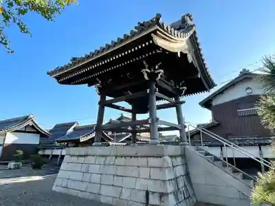 威徳閣本行寺(滋賀県)