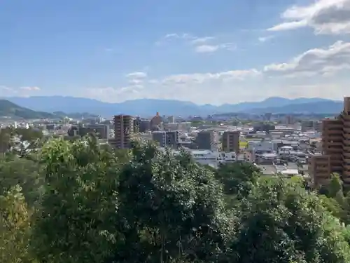 岩崎神社の周辺
