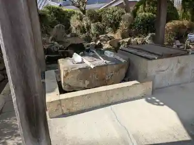 八坂神社の{uncategorized: "未分類", other: "その他", undefined: "問題あり", building: "その他建物", grave: "お墓", sacred_gate: "鳥居", guardian: "狛犬", statue: "像", buddha: "仏像", history: "歴史", nature: "自然", garden: "庭園", animal: "動物", pagoda: "塔", temizu: "手水舎", mountain_gate: "山門・神門", sanctuary: "本殿・本堂", subordinate: "末社・摂社", art: "芸術", scenery: "景色", jizo: "地蔵", ema: "絵馬", goshuin: "御朱印", omikuji: "おみくじ", items: "授与品その他", amulet: "お守り", goshuincho: "御朱印帳", eats: "食事", festival: "お祭り", votive_dance: "神楽", shichigosan: "七五三参", wedding: "結婚式", experience: "体験その他", initially: "初詣", around: "周辺", anti_infection: "感染症対策"}