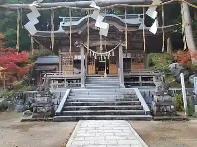 脊振神社の本殿