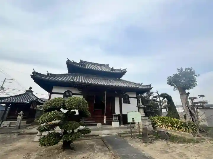 華林寺の{uncategorized: "未分類", other: "その他", undefined: "問題あり", building: "その他建物", grave: "お墓", sacred_gate: "鳥居", guardian: "狛犬", statue: "像", buddha: "仏像", history: "歴史", nature: "自然", garden: "庭園", animal: "動物", pagoda: "塔", temizu: "手水舎", mountain_gate: "山門・神門", sanctuary: "本殿・本堂", subordinate: "末社・摂社", art: "芸術", scenery: "景色", jizo: "地蔵", ema: "絵馬", goshuin: "御朱印", omikuji: "おみくじ", items: "授与品その他", amulet: "お守り", goshuincho: "御朱印帳", eats: "食事", festival: "お祭り", votive_dance: "神楽", shichigosan: "七五三参", wedding: "結婚式", experience: "体験その他", initially: "初詣", around: "周辺", anti_infection: "感染症対策"}