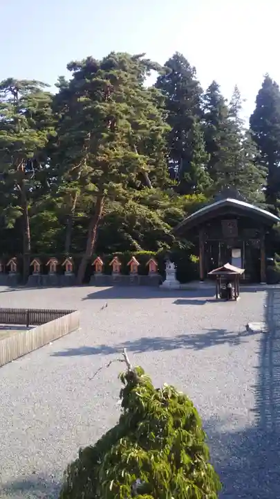 盛岡八幡宮の末社・摂社