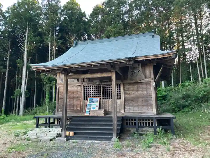 生駒神社の{uncategorized: "未分類", other: "その他", undefined: "問題あり", building: "その他建物", grave: "お墓", sacred_gate: "鳥居", guardian: "狛犬", statue: "像", buddha: "仏像", history: "歴史", nature: "自然", garden: "庭園", animal: "動物", pagoda: "塔", temizu: "手水舎", mountain_gate: "山門・神門", sanctuary: "本殿・本堂", subordinate: "末社・摂社", art: "芸術", scenery: "景色", jizo: "地蔵", ema: "絵馬", goshuin: "御朱印", omikuji: "おみくじ", items: "授与品その他", amulet: "お守り", goshuincho: "御朱印帳", eats: "食事", festival: "お祭り", votive_dance: "神楽", shichigosan: "七五三参", wedding: "結婚式", experience: "体験その他", initially: "初詣", around: "周辺", anti_infection: "感染症対策"}