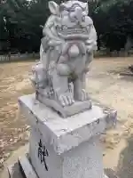 雨之宮神社の狛犬