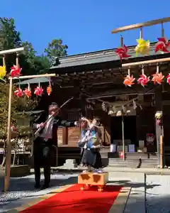 滑川神社 - 仕事と子どもの守り神の七五三参(2023年11月05日(日) 21時10分49秒投稿)