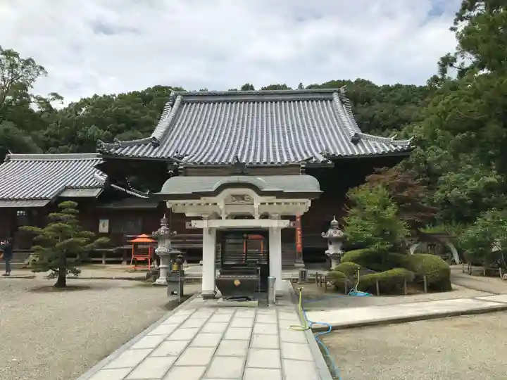金泉寺の本殿・本堂
