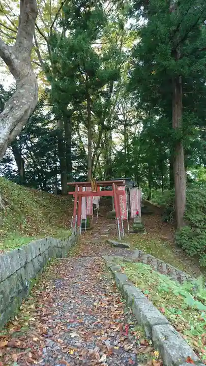 おさん稲荷神社の鳥居