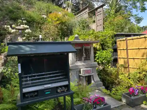 定泉寺の{uncategorized: "未分類", other: "その他", undefined: "問題あり", building: "その他建物", grave: "お墓", sacred_gate: "鳥居", guardian: "狛犬", statue: "像", buddha: "仏像", history: "歴史", nature: "自然", garden: "庭園", animal: "動物", pagoda: "塔", temizu: "手水舎", mountain_gate: "山門・神門", sanctuary: "本殿・本堂", subordinate: "末社・摂社", art: "芸術", scenery: "景色", jizo: "地蔵", ema: "絵馬", goshuin: "御朱印", omikuji: "おみくじ", items: "授与品その他", amulet: "お守り", goshuincho: "御朱印帳", eats: "食事", festival: "お祭り", votive_dance: "神楽", shichigosan: "七五三参", wedding: "結婚式", experience: "体験その他", initially: "初詣", around: "周辺", anti_infection: "感染症対策"}
