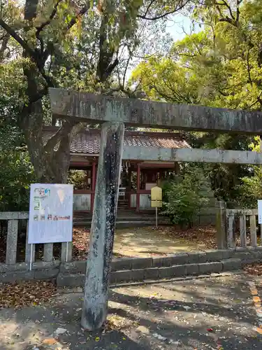 津島神社の末社