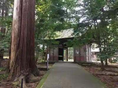 若狭彦神社（上社）の山門・神門