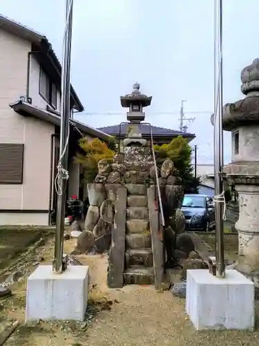 神明神社の末社