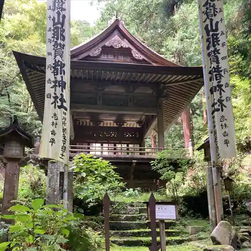 大嶽山那賀都神社(山梨県)