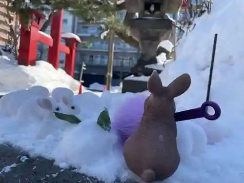 彌彦神社　(伊夜日子神社)の像