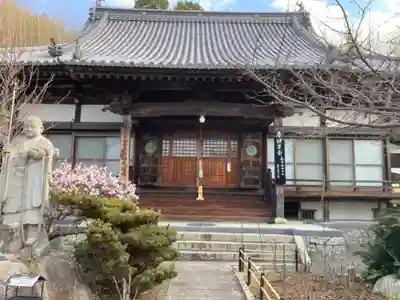 観音寺の本殿・本堂