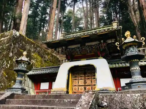 輪王寺の山門・神門