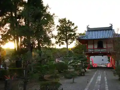 萬年寺の山門・神門
