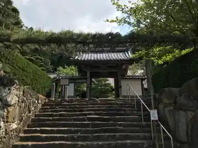 西明寺の山門・神門