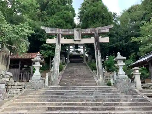 今八幡宮の鳥居