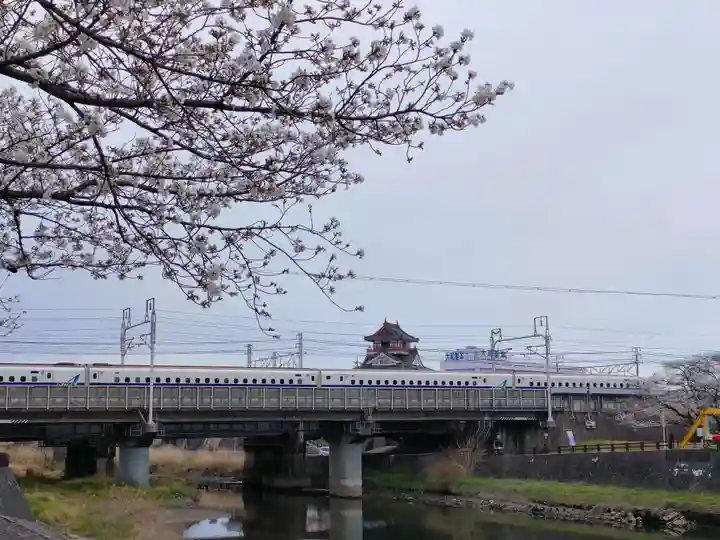 川上神社の周辺