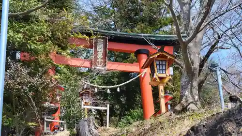 新倉富士浅間神社の鳥居