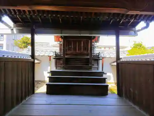 神明社の本殿・本堂
