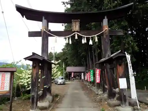 甲斐奈神社の鳥居