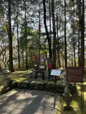 竹林寺の{uncategorized: "未分類", other: "その他", undefined: "問題あり", building: "その他建物", grave: "お墓", sacred_gate: "鳥居", guardian: "狛犬", statue: "像", buddha: "仏像", history: "歴史", nature: "自然", garden: "庭園", animal: "動物", pagoda: "塔", temizu: "手水舎", mountain_gate: "山門・神門", sanctuary: "本殿・本堂", subordinate: "末社・摂社", art: "芸術", scenery: "景色", jizo: "地蔵", ema: "絵馬", goshuin: "御朱印", omikuji: "おみくじ", items: "授与品その他", amulet: "お守り", goshuincho: "御朱印帳", eats: "食事", festival: "お祭り", votive_dance: "神楽", shichigosan: "七五三参", wedding: "結婚式", experience: "体験その他", initially: "初詣", around: "周辺", anti_infection: "感染症対策"}