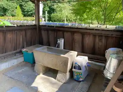 毘沙門寺の手水舎