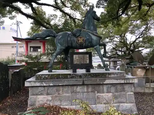 津田八幡神社の狛犬