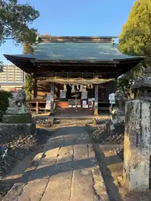 六所神社(六所宮)の{uncategorized: "未分類", other: "その他", undefined: "問題あり", building: "その他建物", grave: "お墓", sacred_gate: "鳥居", guardian: "狛犬", statue: "像", buddha: "仏像", history: "歴史", nature: "自然", garden: "庭園", animal: "動物", pagoda: "塔", temizu: "手水舎", mountain_gate: "山門・神門", sanctuary: "本殿・本堂", subordinate: "末社・摂社", art: "芸術", scenery: "景色", jizo: "地蔵", ema: "絵馬", goshuin: "御朱印", omikuji: "おみくじ", items: "授与品その他", amulet: "お守り", goshuincho: "御朱印帳", eats: "食事", festival: "お祭り", votive_dance: "神楽", shichigosan: "七五三参", wedding: "結婚式", experience: "体験その他", initially: "初詣", around: "周辺", anti_infection: "感染症対策"}