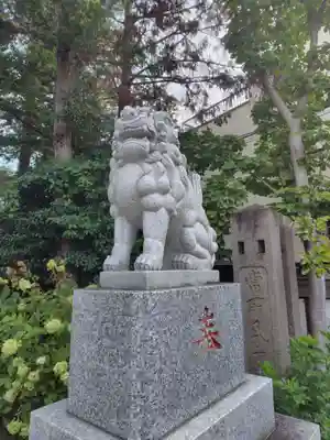 鎮守氷川神社の狛犬
