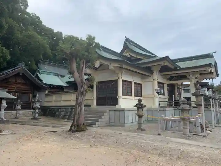 白鳥神社の本殿・本堂