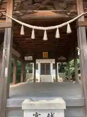 神明社の本殿